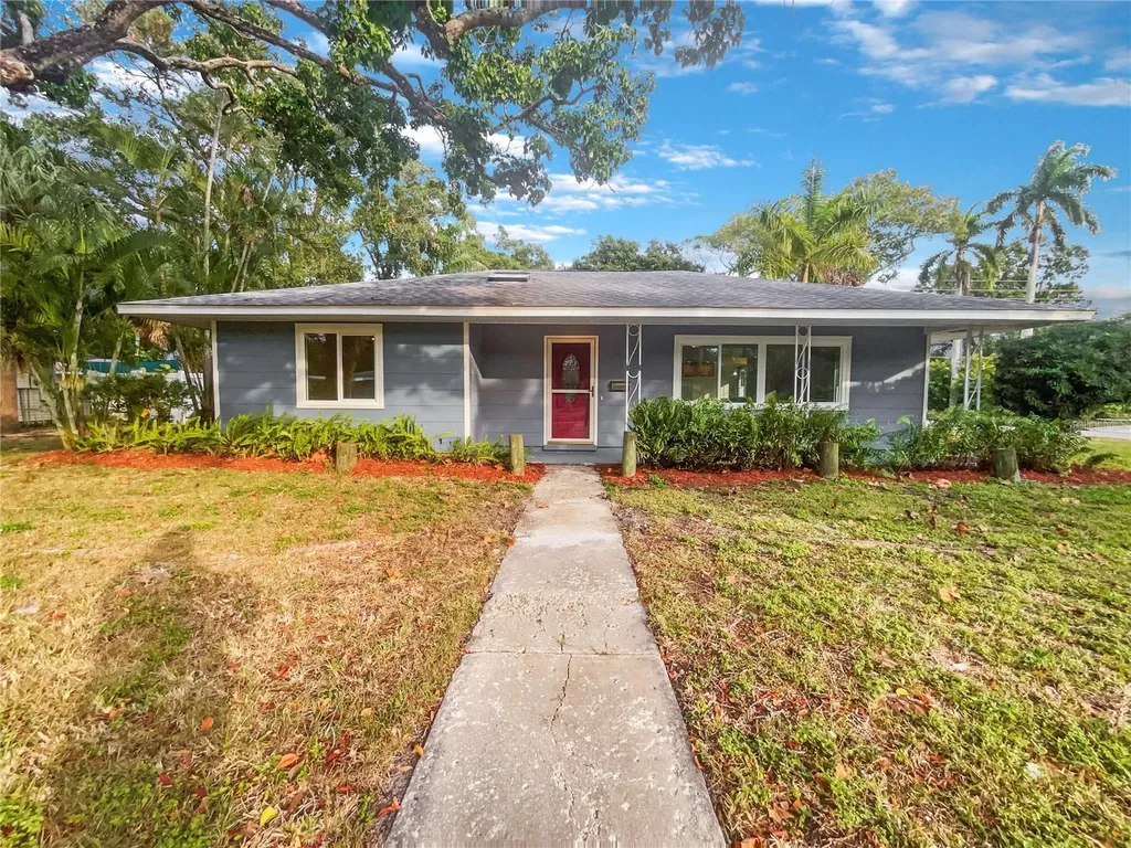 1417 30th Street W Bradenton FL 34205