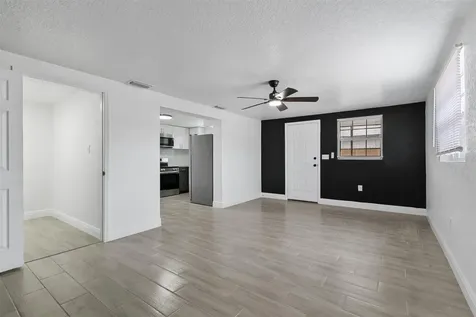 3412 N 49th Street Tampa FL 33605