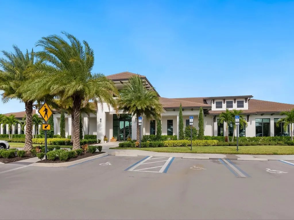 17822 Cresswind Terrace Lakewood Ranch FL 34211