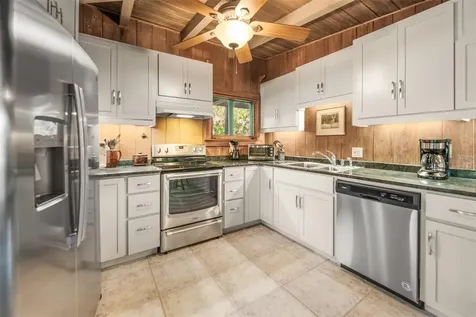 5325 Avenida Del Mare Sarasota FL 34242