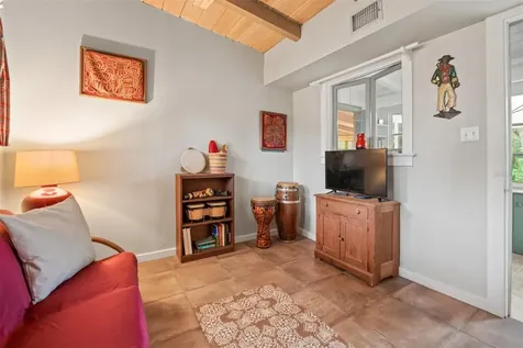 5325 Avenida Del Mare Sarasota FL 34242