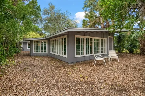 5325 Avenida Del Mare Sarasota FL 34242