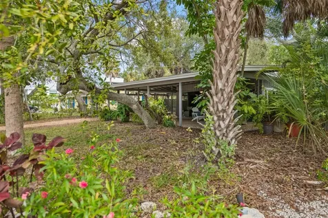 5325 Avenida Del Mare Sarasota FL 34242