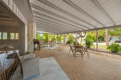 5325 Avenida Del Mare Sarasota FL 34242