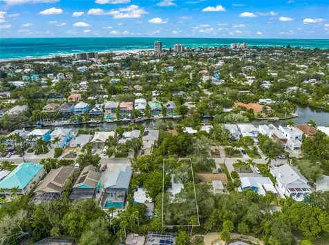 5325 Avenida Del Mare Sarasota FL 34242