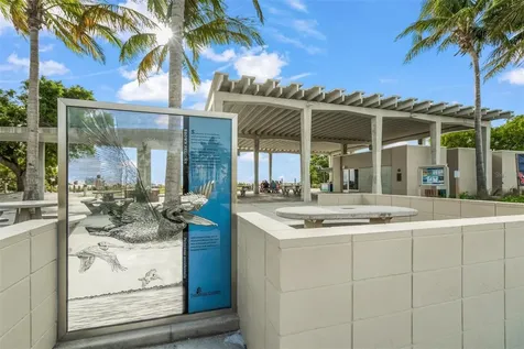 5325 Avenida Del Mare Sarasota FL 34242