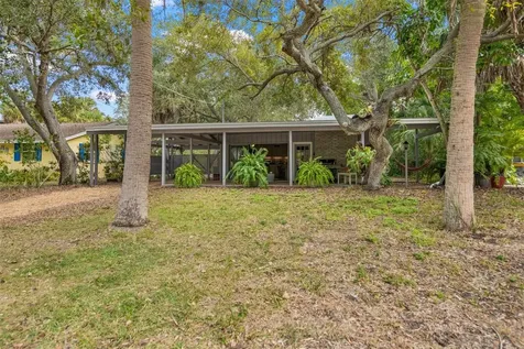 5325 Avenida Del Mare Sarasota FL 34242