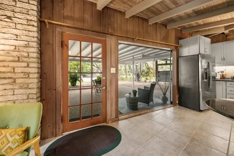 5325 Avenida Del Mare Sarasota FL 34242