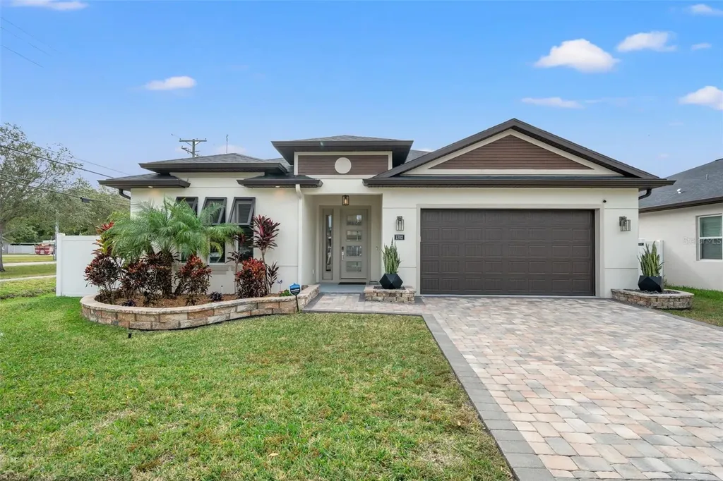 1702 W Louisiana Avenue Tampa FL 33603