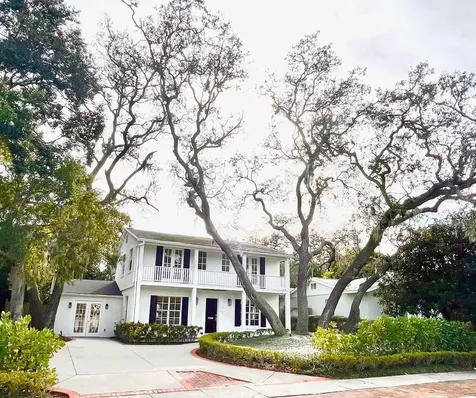 2934 W Bayshore Court Tampa FL 33611