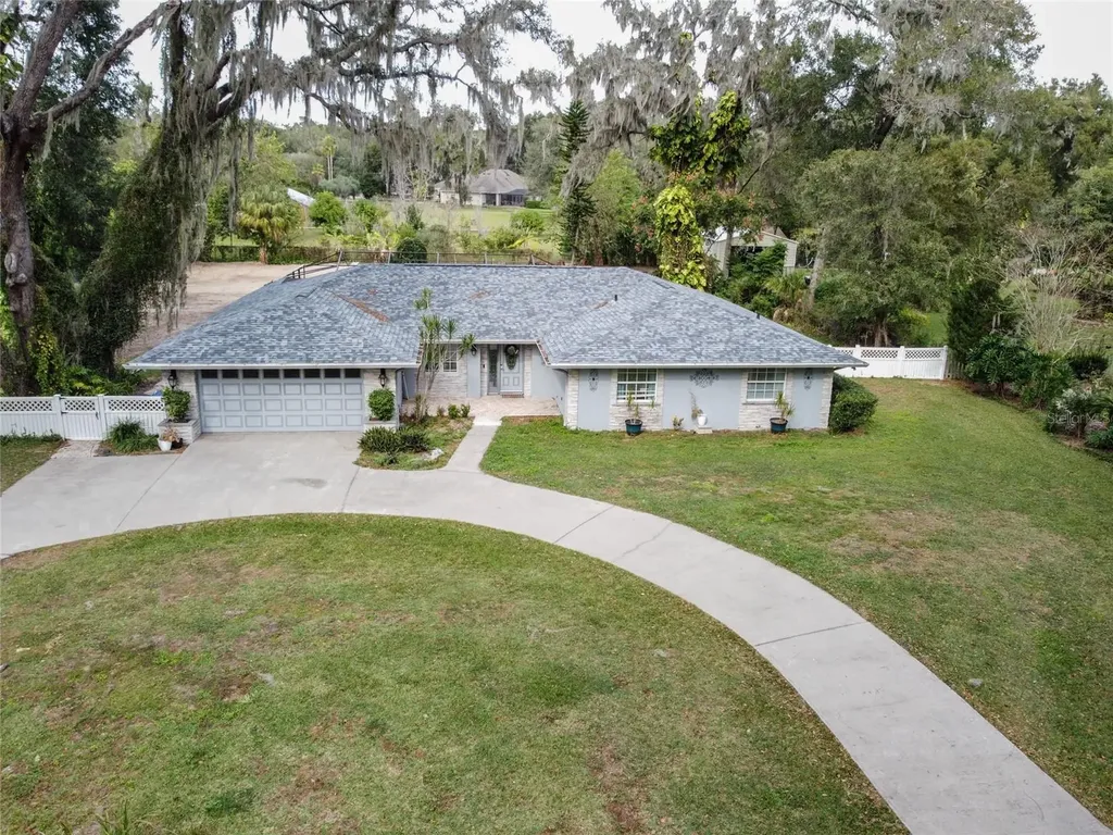 4706 Fairlea Drive Valrico FL 33596