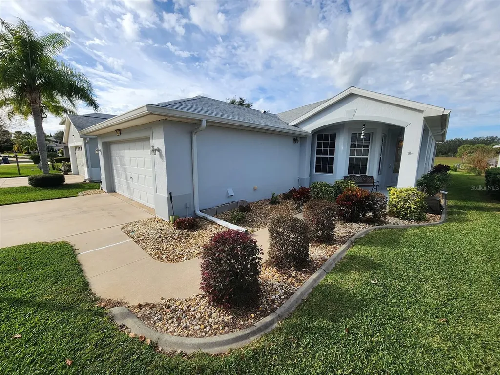4925 Portsmouth Street Tavares FL 32778