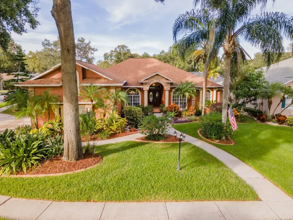 2314 Valrico Forest Drive Valrico FL 33594