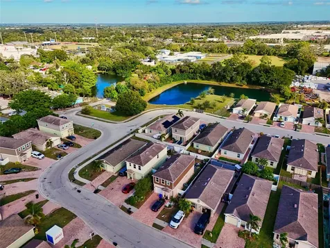 1175 42nd Terrace E Bradenton FL 34208