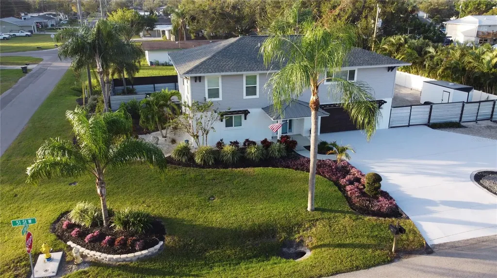 307 51st Street W Palmetto FL 34221