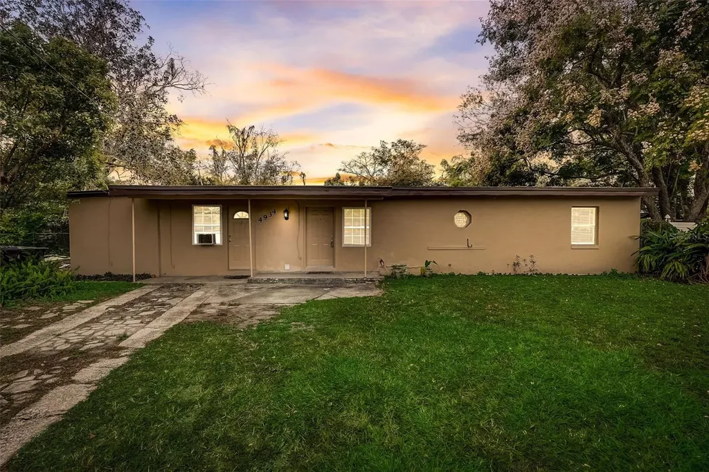 4934 Stewart Avenue Orlando FL 32808