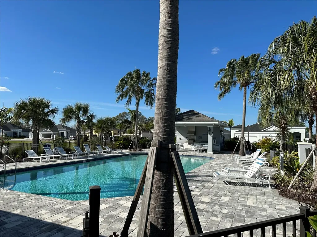 4723 Willow Bend Avenue Parrish FL 34219