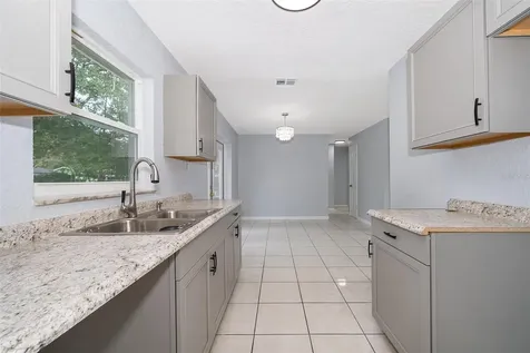 504 Peach Tree Lane Altamonte Springs FL 32701