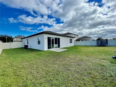 2390 Wadeview Loop Saint Cloud FL 34769