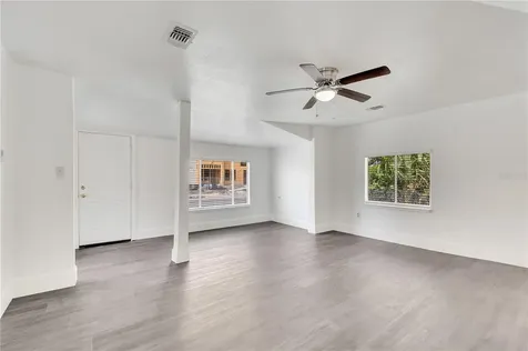 321 N Beaumont Avenue Kissimmee FL 34741