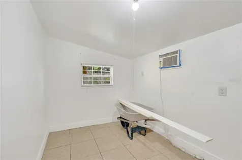 321 N Beaumont Avenue Kissimmee FL 34741