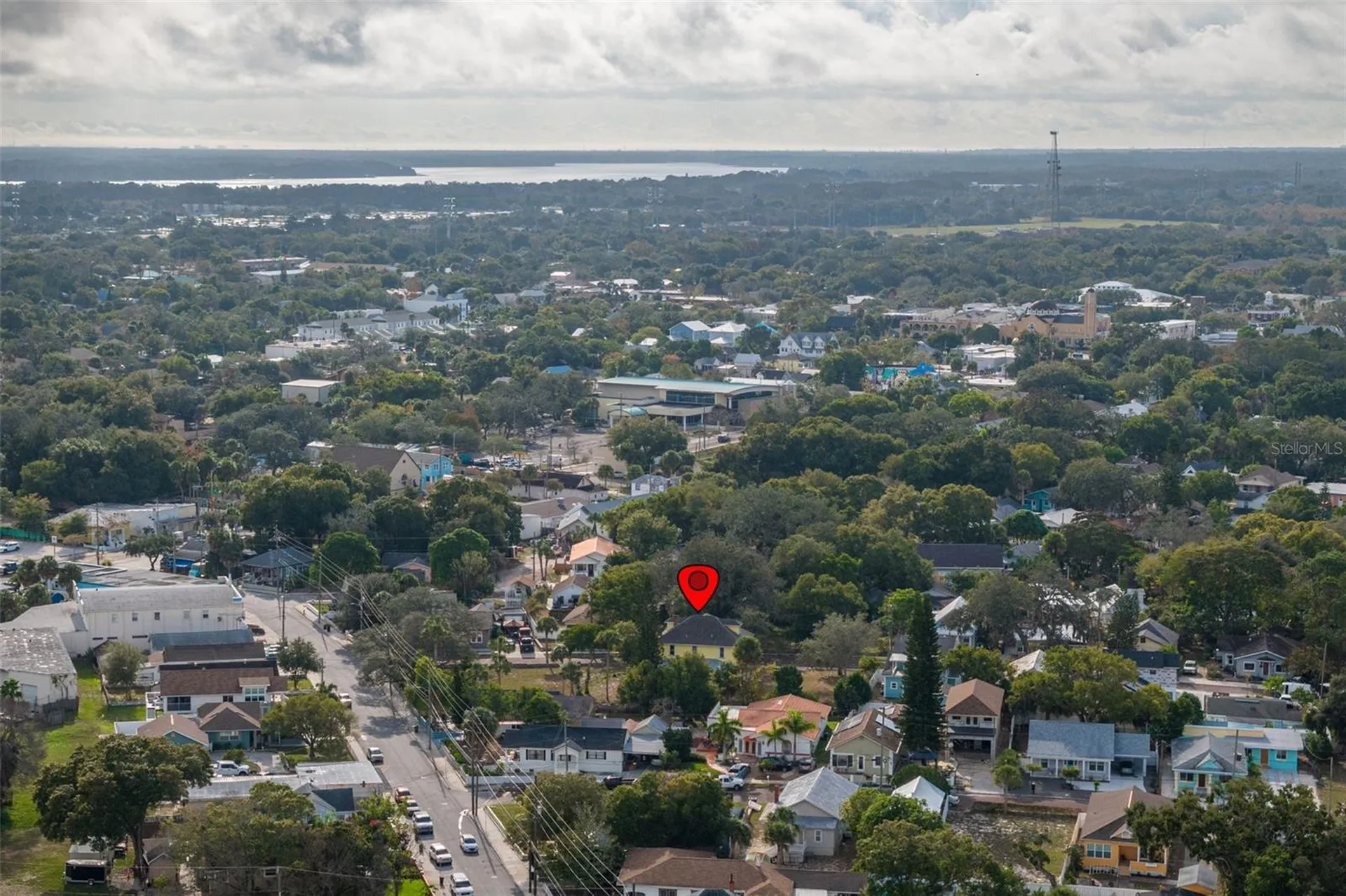 553 Division Street Tarpon Springs FL 34689