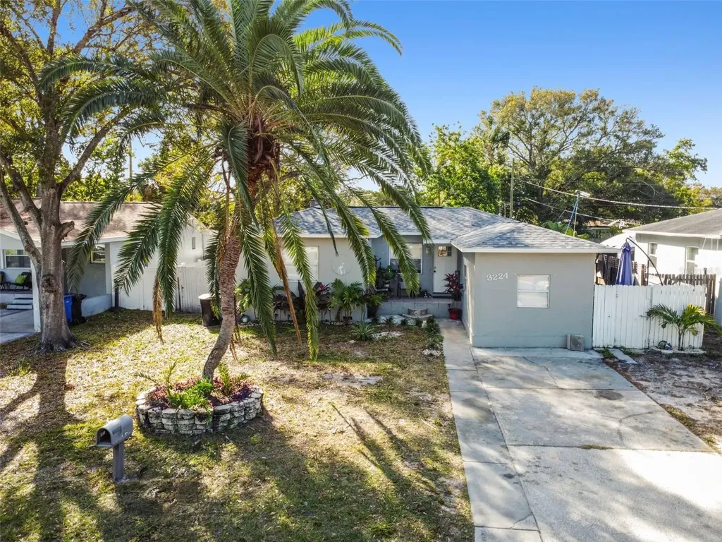 3224 34th Avenue N St Petersburg FL 33713