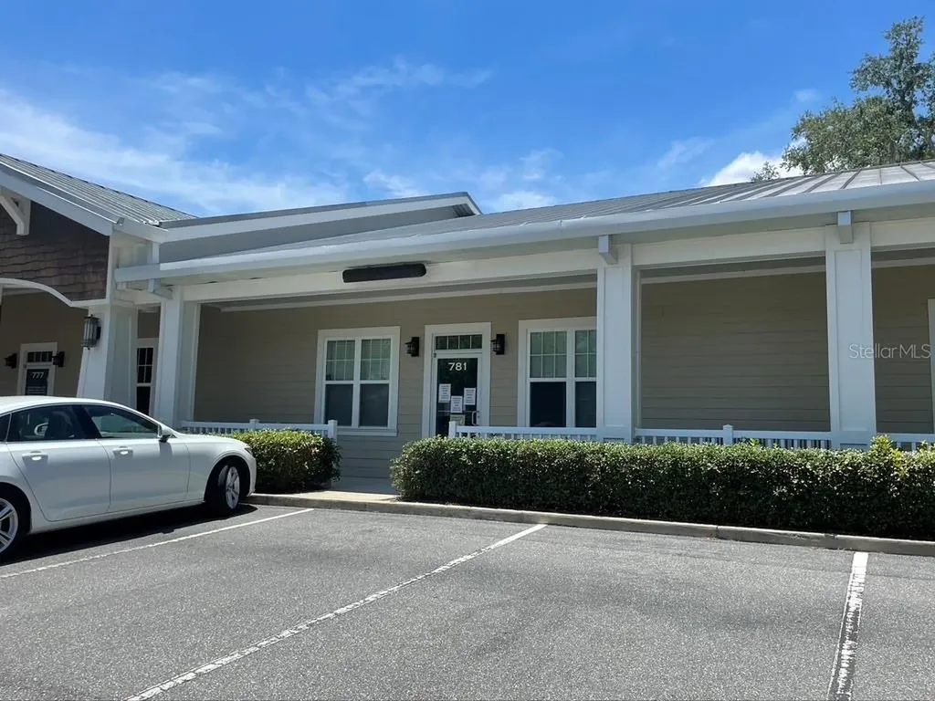 781 County Road 466 Lady Lake FL 32159
