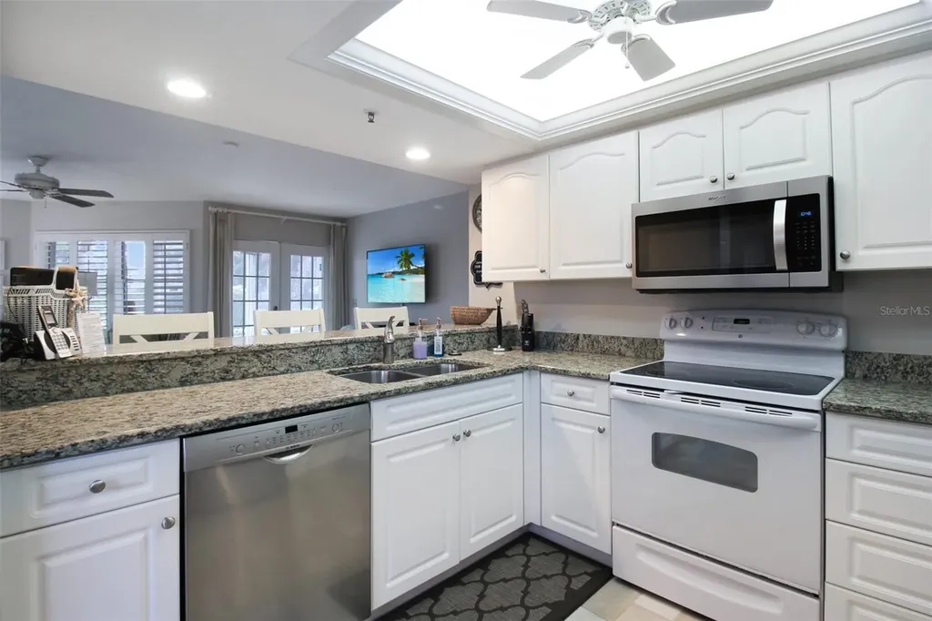 1338 Siesta Bayside Drive Sarasota FL 34242