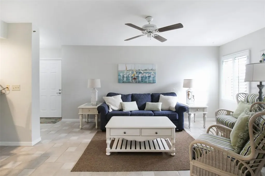 1338 Siesta Bayside Drive Sarasota FL 34242