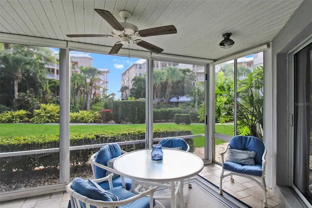 1338 Siesta Bayside Drive Sarasota FL 34242