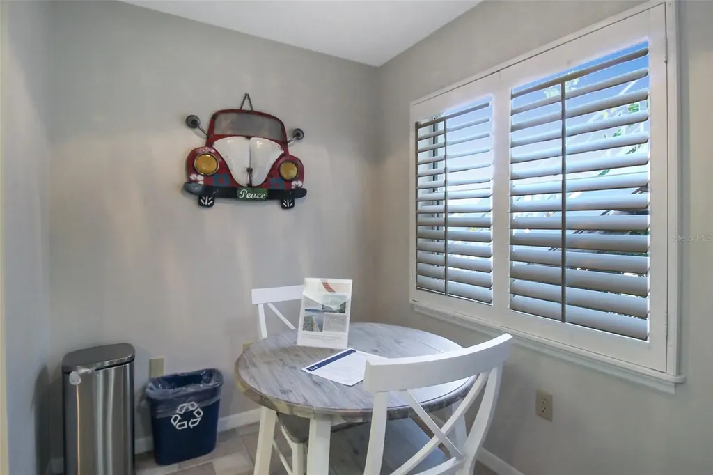 1338 Siesta Bayside Drive Sarasota FL 34242