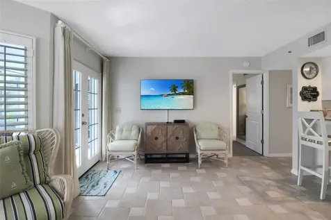 1338 Siesta Bayside Drive Sarasota FL 34242