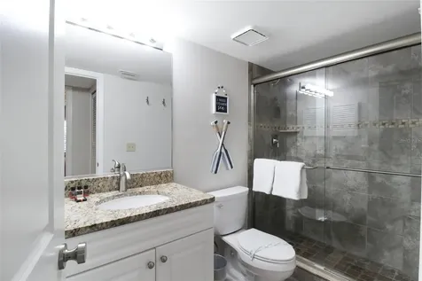 1338 Siesta Bayside Drive Sarasota FL 34242