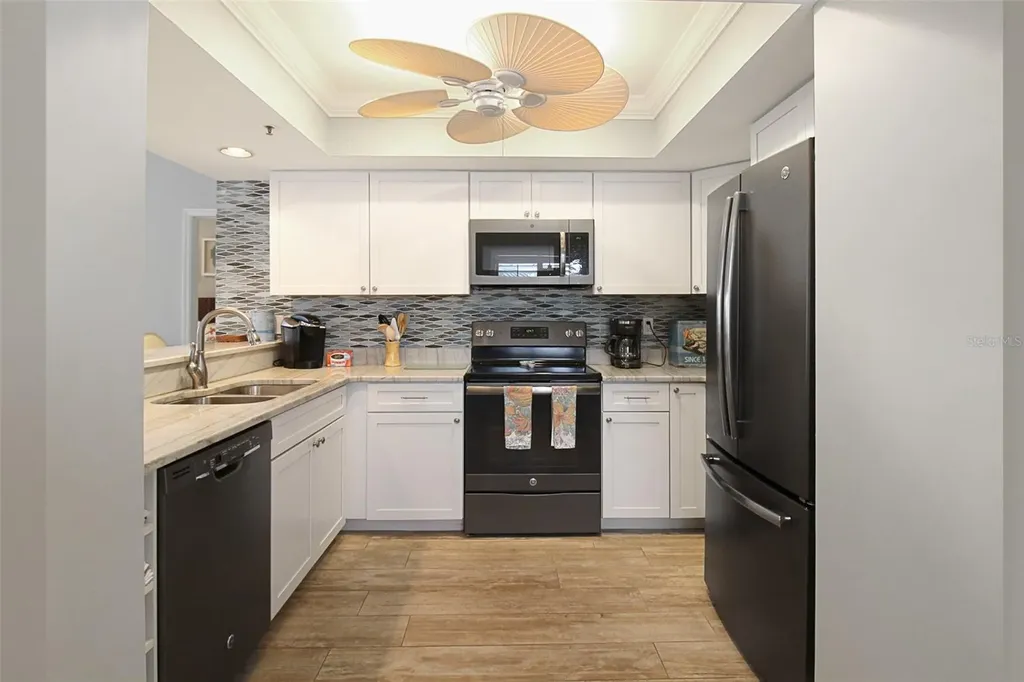 1339 Siesta Bayside Drive Sarasota FL 34242