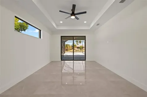 1833 SW 8th Court Cape Coral FL 33991