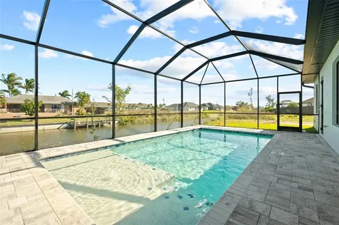 1833 SW 8th Court Cape Coral FL 33991
