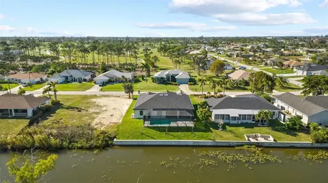 1833 SW 8th Court Cape Coral FL 33991