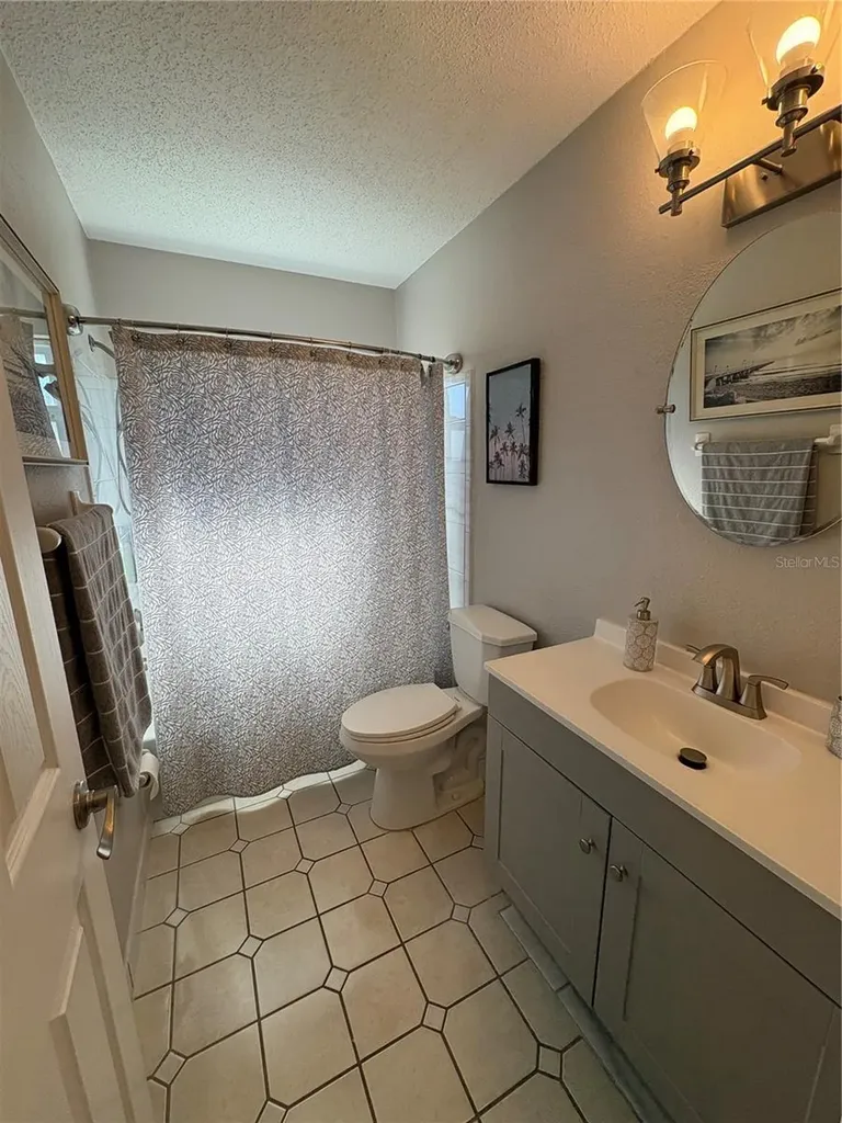 2666 Woodgate Lane Sarasota FL 34231