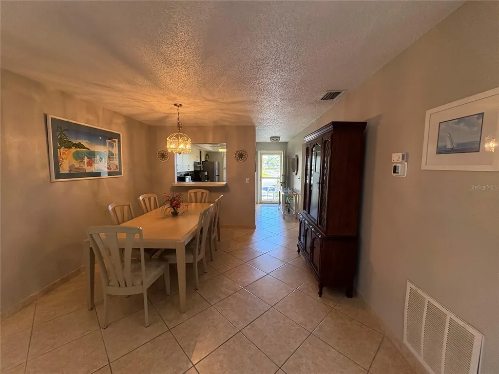 2666 Woodgate Lane Sarasota FL 34231
