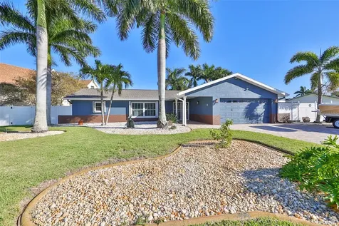 6323 Wisteria Lane Apollo Beach FL 33572