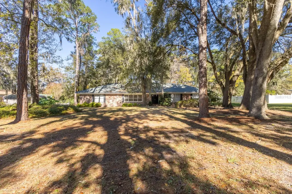 8522 NW 4th Place Gainesville FL 32607