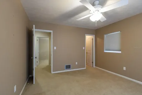 8522 NW 4th Place Gainesville FL 32607