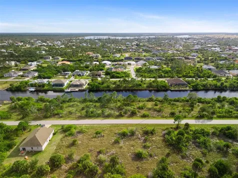 15109 Amsterdam Avenue Port Charlotte FL 33981