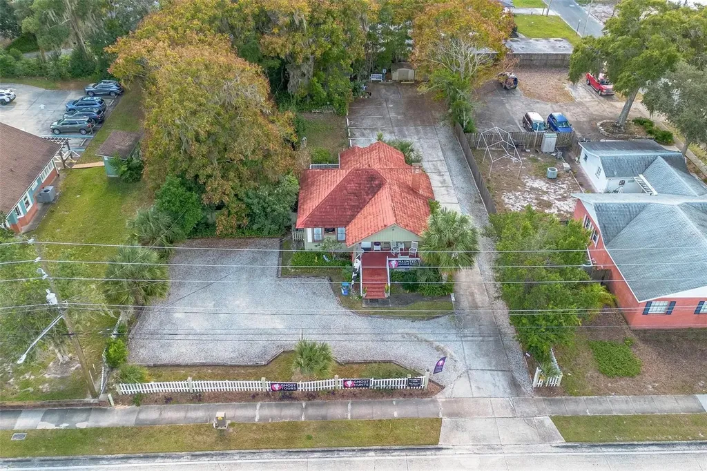 612 W New York Avenue Deland FL 32720