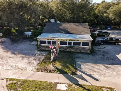 302 S Center Street Pierson FL 32180