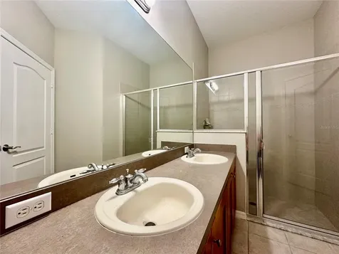 9067 Iron Oak Avenue Tampa FL 33647