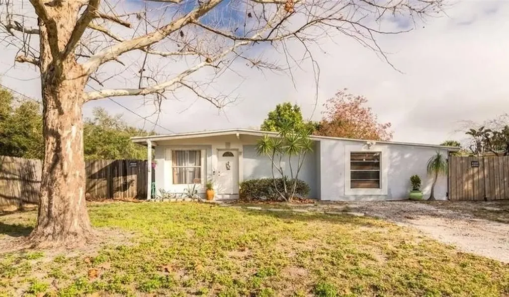 4115 W Montgomery Terrace Tampa FL 33616