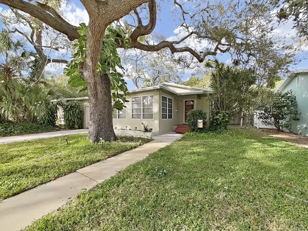 5237 2nd Avenue N St Petersburg FL 33710