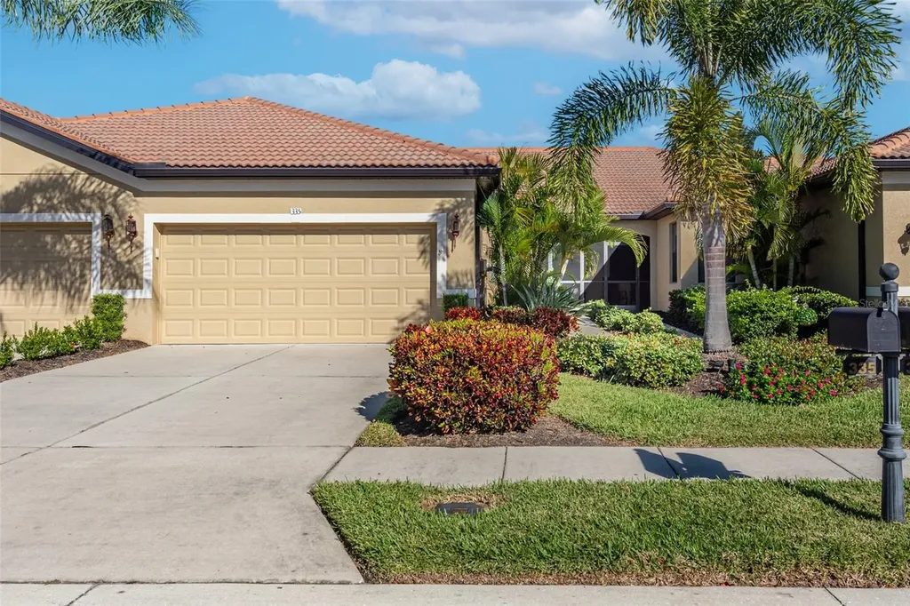 335 Bluewater Falls Court Apollo Beach FL 33572